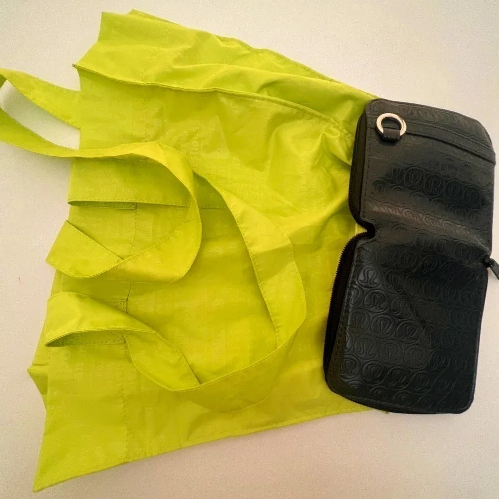 Lululemon Packable Lightweight Shopper Tote Green NWOT